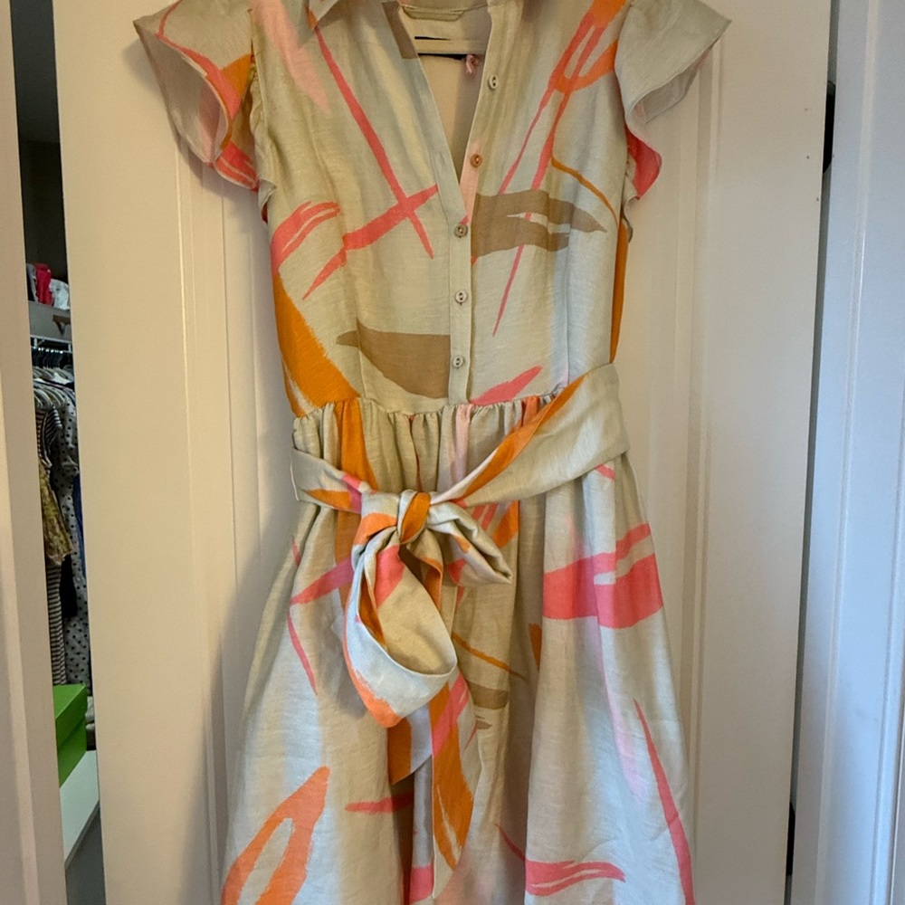 FLUTTER SLEEVE LINEN & SILK BLEND SHIRTDRESS IN TROPICAL ABSRACT-STONE